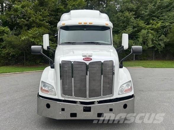 Peterbilt 579 Prime Movers