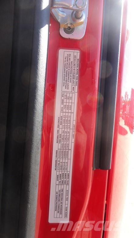 Peterbilt 579 Prime Movers