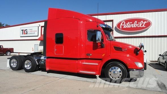 Peterbilt 579 Prime Movers