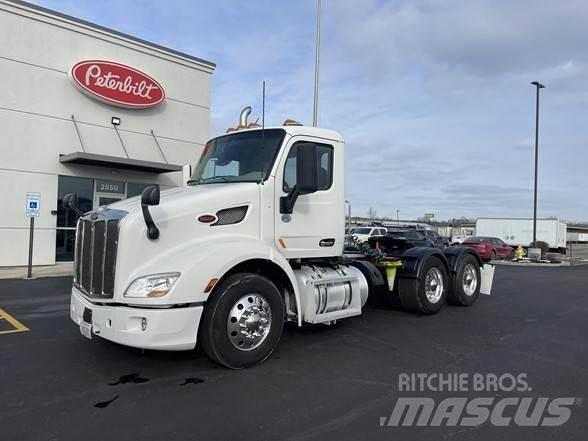 Peterbilt 579 Prime Movers