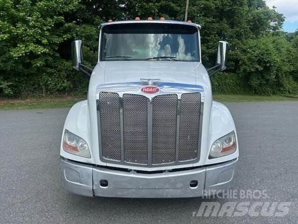 Peterbilt 579 Prime Movers