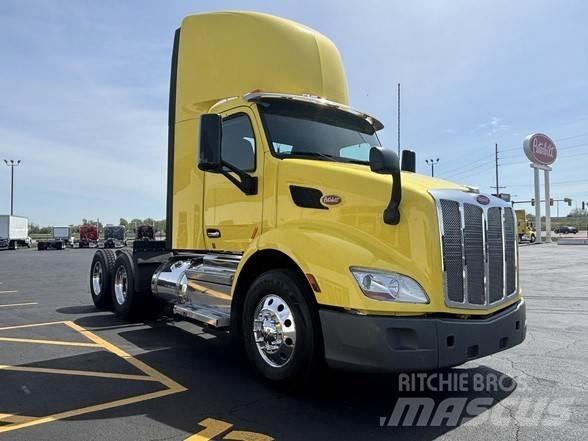 Peterbilt 579 Prime Movers