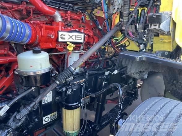 Peterbilt 579 Prime Movers