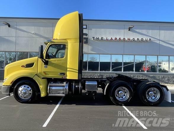Peterbilt 579 Prime Movers