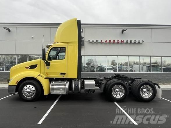 Peterbilt 579 Prime Movers