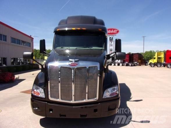 Peterbilt 579 Prime Movers