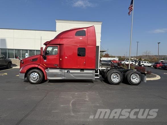 Peterbilt 579 Prime Movers