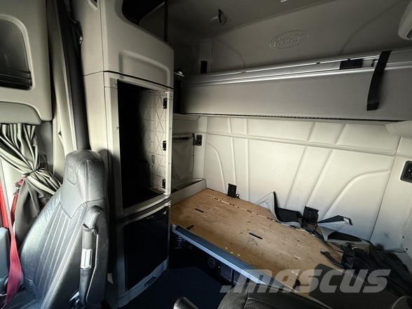 Peterbilt 579 Prime Movers