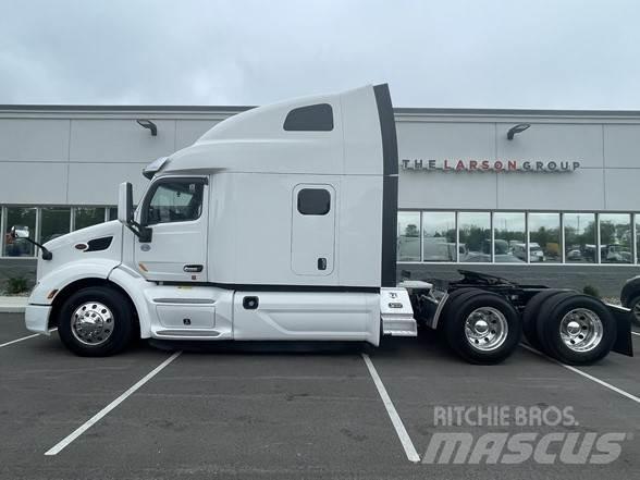Peterbilt 579 Prime Movers