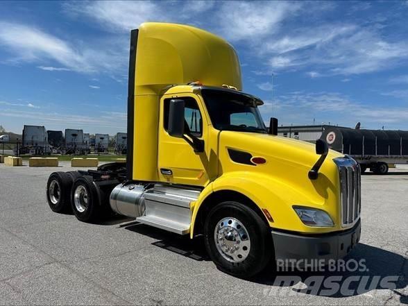 Peterbilt 579 Prime Movers