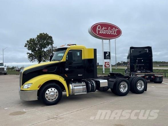 Peterbilt 579 Prime Movers