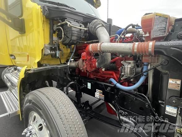 Peterbilt 579 Prime Movers