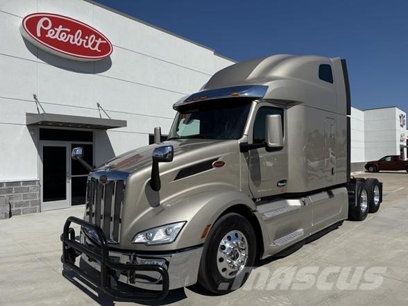 Peterbilt 579 Prime Movers