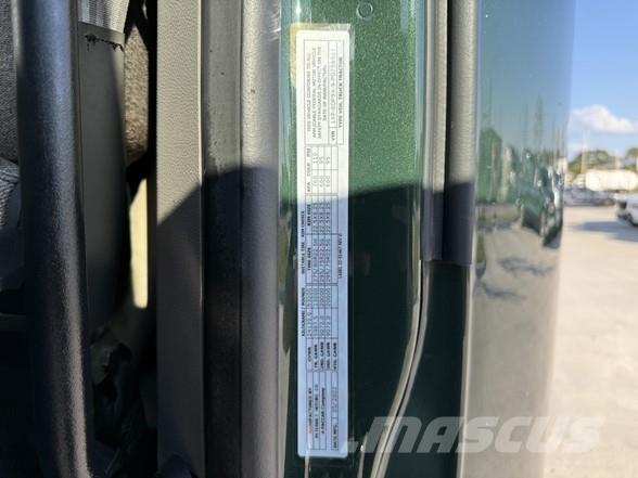 Peterbilt 579 Prime Movers