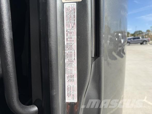 Peterbilt 579 Prime Movers