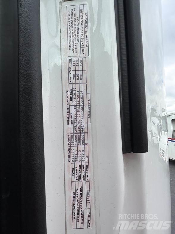 Peterbilt 579 Prime Movers