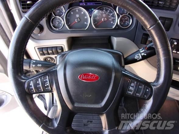 Peterbilt 579 Prime Movers
