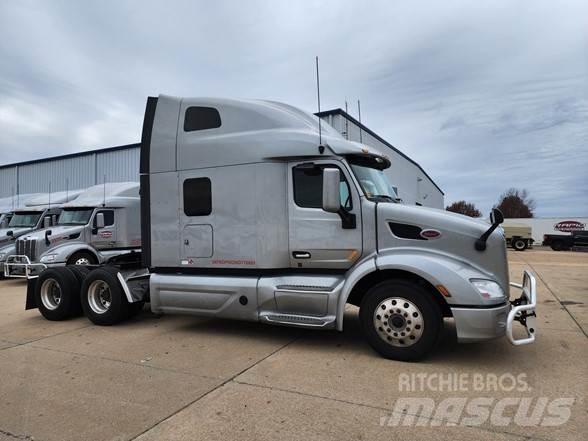 Peterbilt 579 Prime Movers