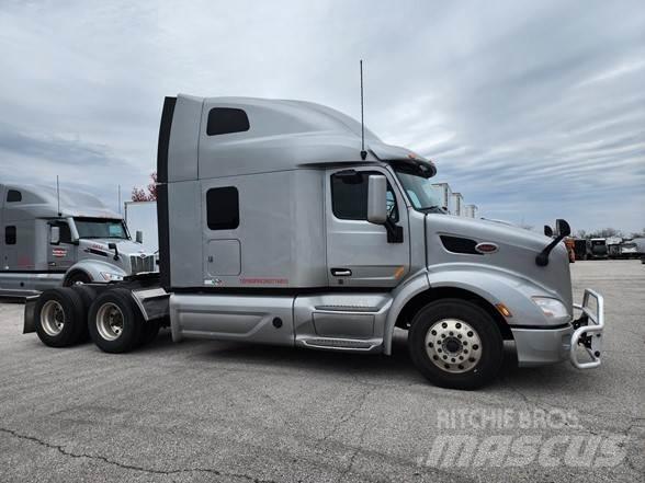 Peterbilt 579 Prime Movers