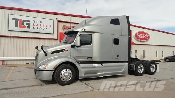 Peterbilt 579 Prime Movers