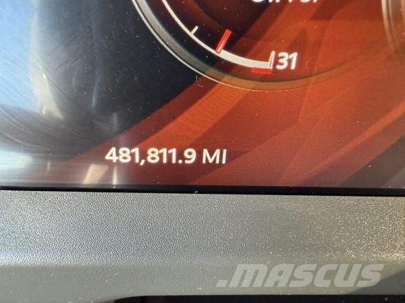 Peterbilt 579 Prime Movers