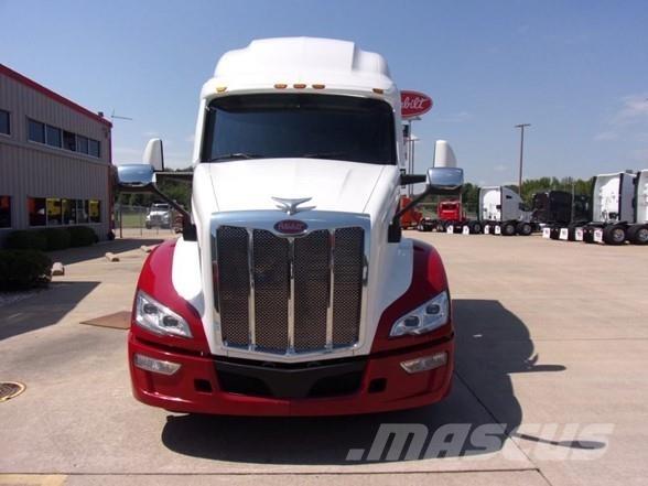 Peterbilt 579 Prime Movers