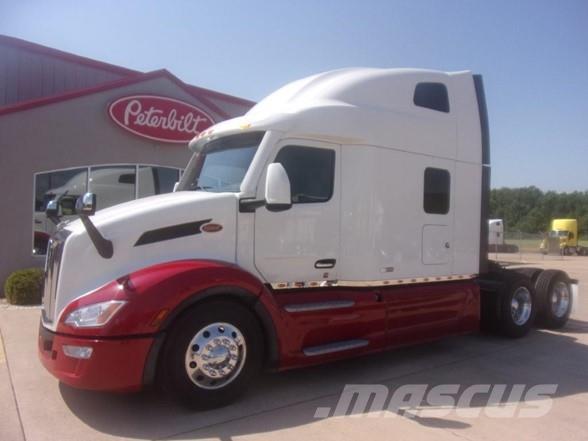 Peterbilt 579 Prime Movers