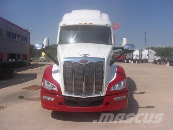 Peterbilt 579 Prime Movers