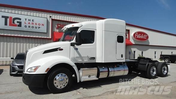 Peterbilt 579 Prime Movers