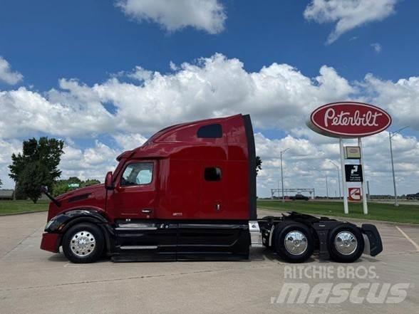 Peterbilt 579 Prime Movers