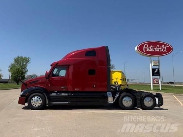 Peterbilt 579 Prime Movers