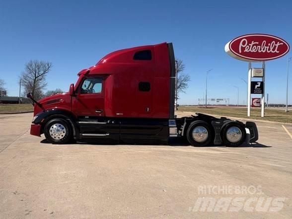 Peterbilt 579 Prime Movers