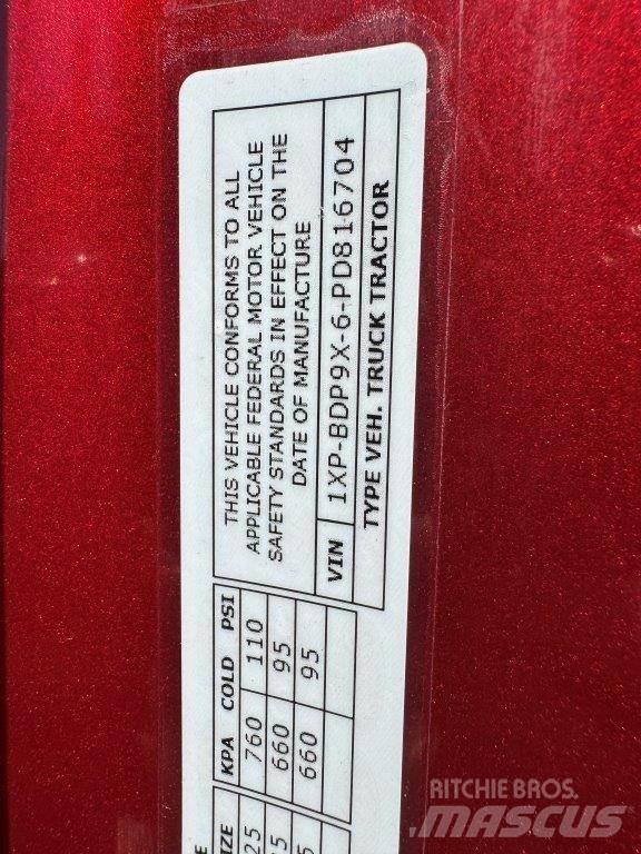Peterbilt 579 Prime Movers