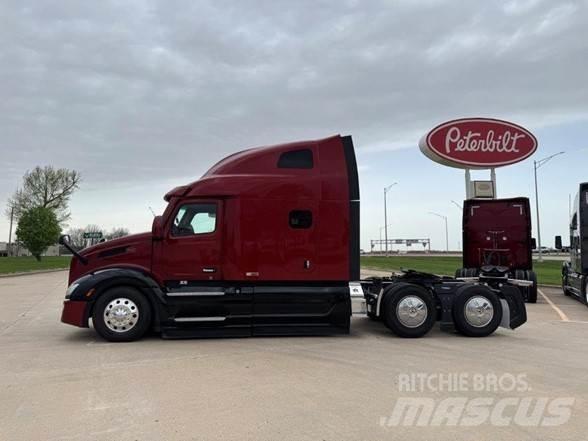 Peterbilt 579 Prime Movers
