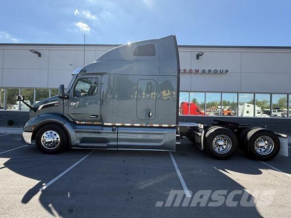 Peterbilt 579 Prime Movers