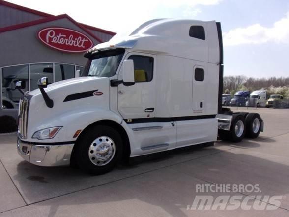 Peterbilt 579 Prime Movers