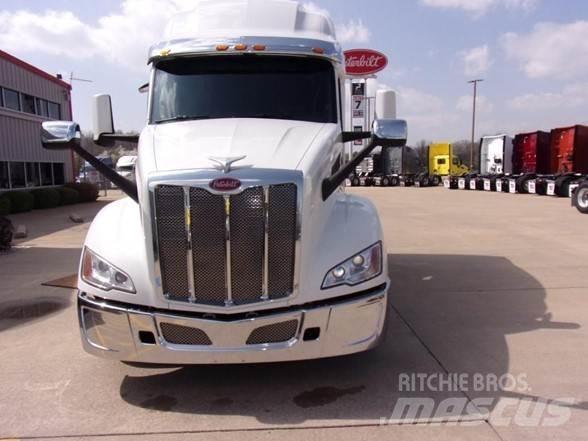 Peterbilt 579 Prime Movers