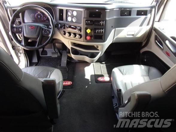 Peterbilt 579 Prime Movers