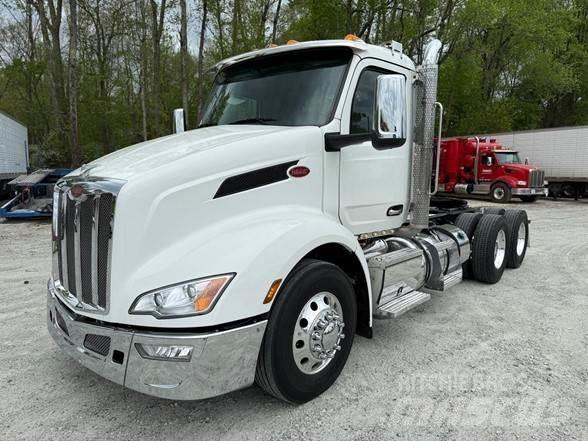 Peterbilt 579 Prime Movers