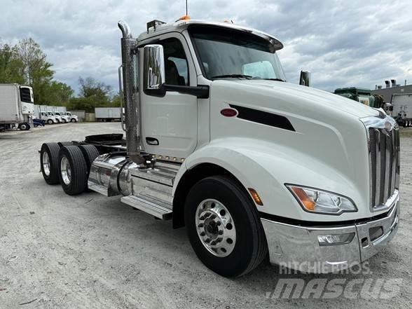 Peterbilt 579 Prime Movers