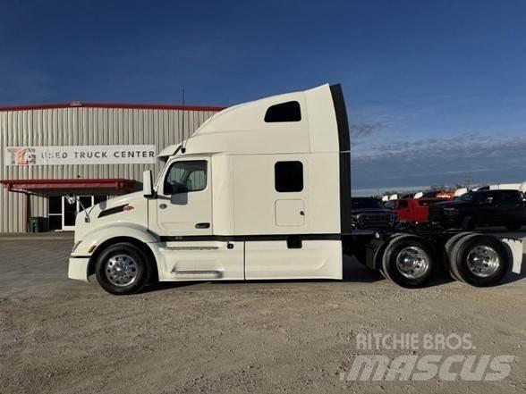 Peterbilt 579 Prime Movers