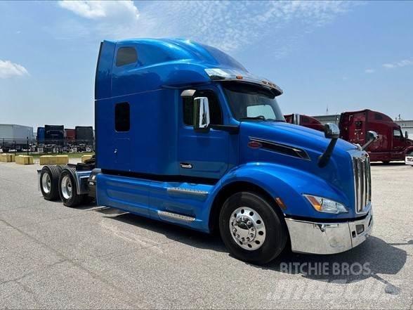 Peterbilt 579 Prime Movers