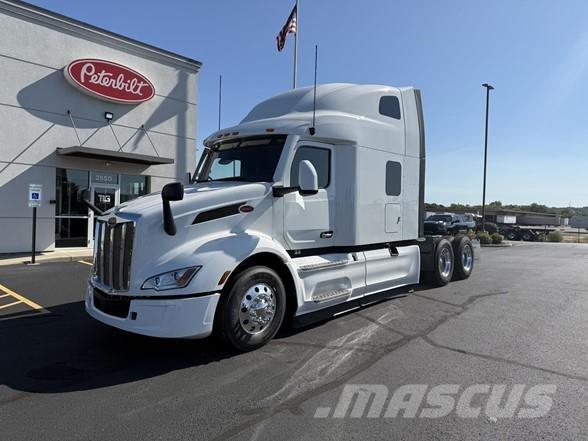 Peterbilt 579 Prime Movers