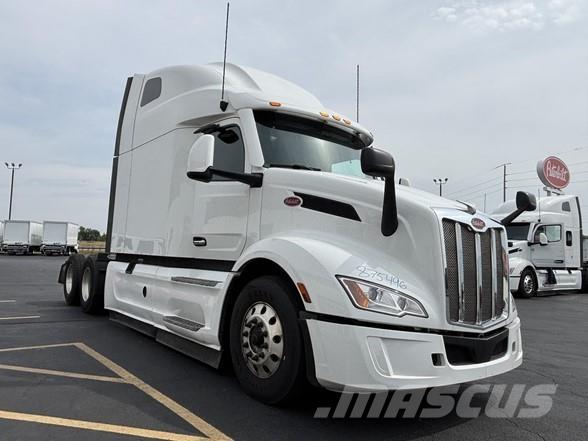 Peterbilt 579 Prime Movers