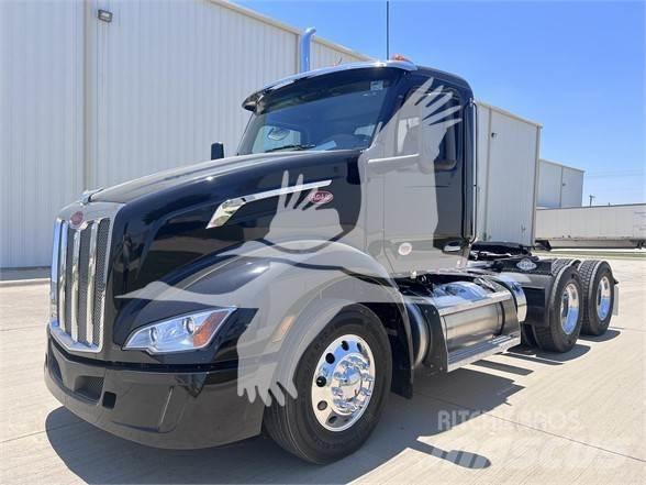 Peterbilt 579 Prime Movers