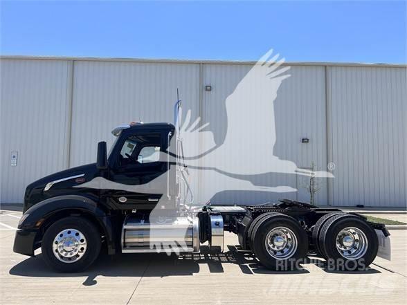 Peterbilt 579 Prime Movers