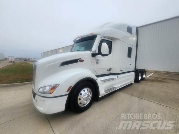 Peterbilt 579 Prime Movers