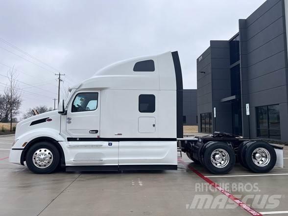 Peterbilt 579 Prime Movers