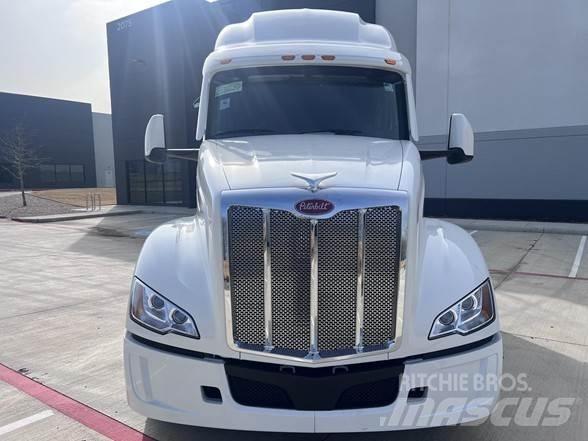 Peterbilt 579 Prime Movers
