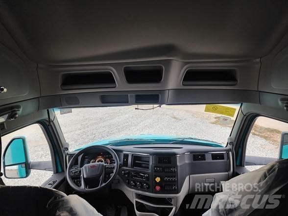 Peterbilt 579 Prime Movers